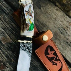 Handmade 10" Razor sharp 1095 Steel Blade Duck Art hand painted stag handle and leather sheath, the ultimate hunting companion.
MZ:09
