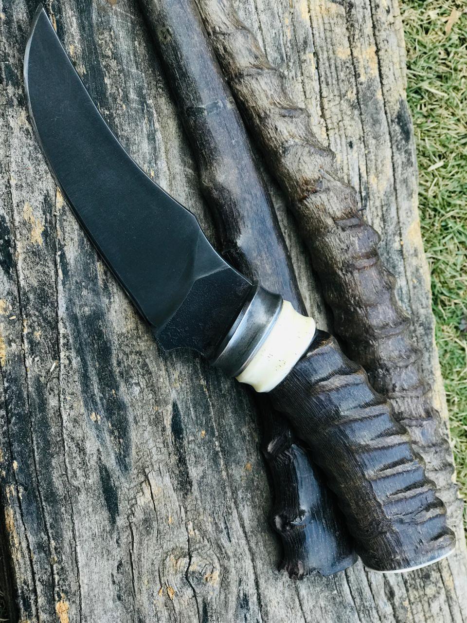 8" Handmade Skinner Knife razor sharp, durable, real deer handle.
MZ:10 - Image 5