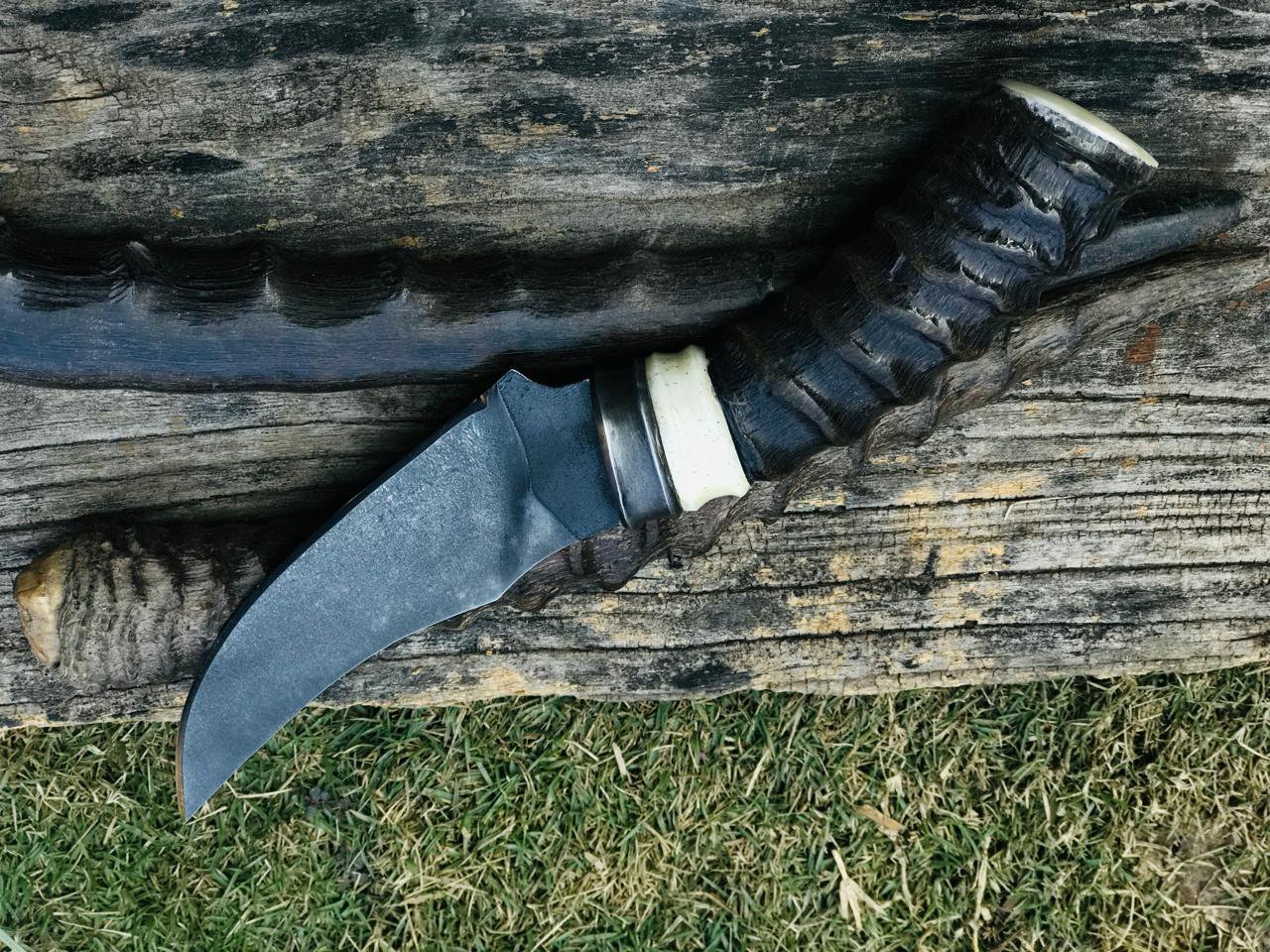 8" Handmade Skinner Knife razor sharp, durable, real deer handle.
MZ:10 - Image 3