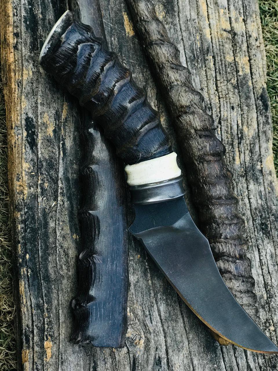 8" Handmade Skinner Knife razor sharp, durable, real deer handle.
MZ:10 - Image 6