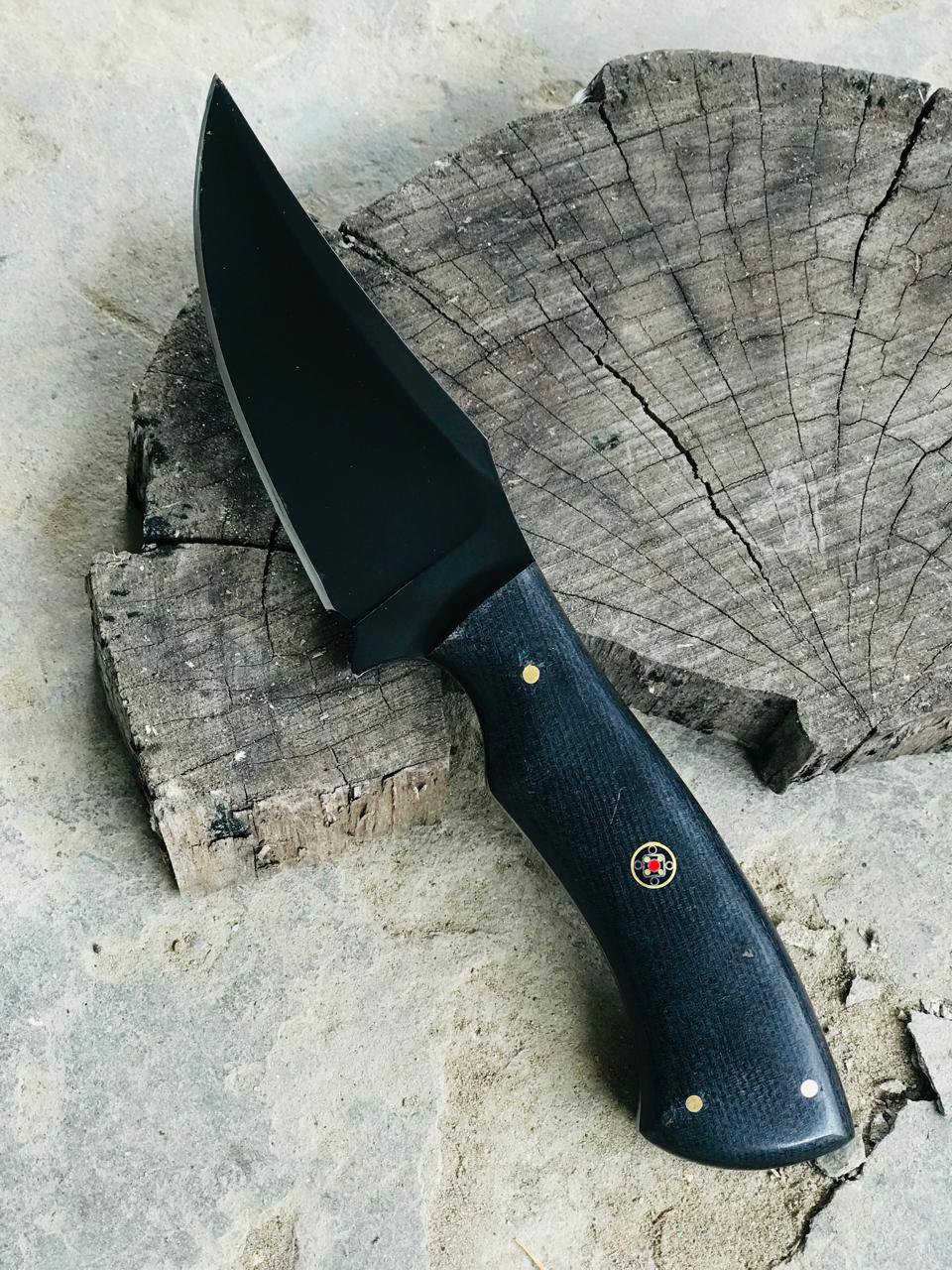 Elite Black Blade Hunting Knife with Micarta Grip
MZ:32 - Image 2