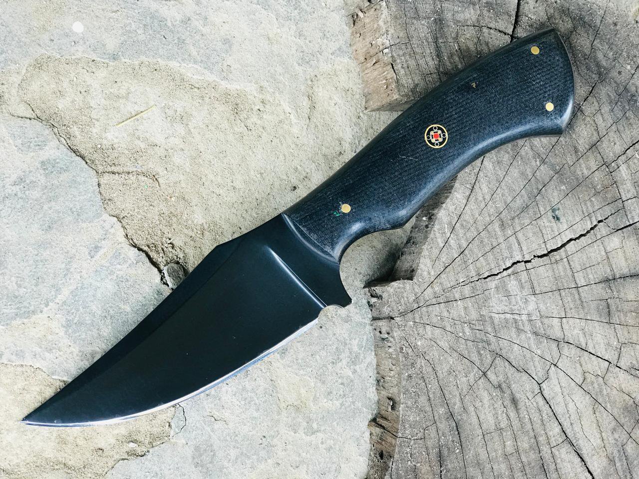 Elite Black Blade Hunting Knife with Micarta Grip
MZ:32 - Image 3