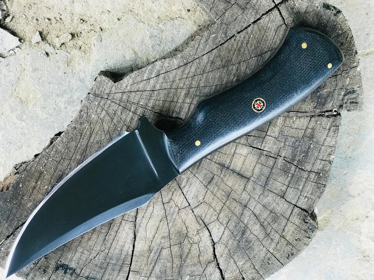 Elite Black Blade Hunting Knife with Micarta Grip
MZ:32 - Image 4