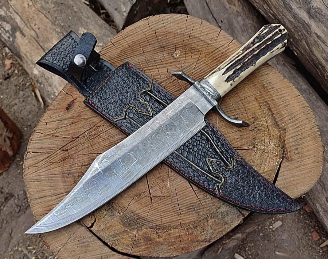 Handmade Damascus Steel Clip-Point Bowie Knife with Stag Handle
MZ:38 - Image 5